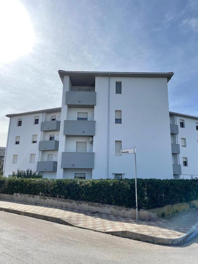 Appartamento La Tramontana Porto Torres Exteriör bild